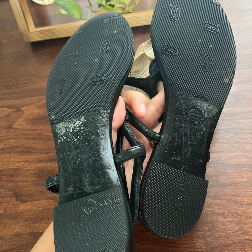 CHANEL Black and Cream Camellia Sandals